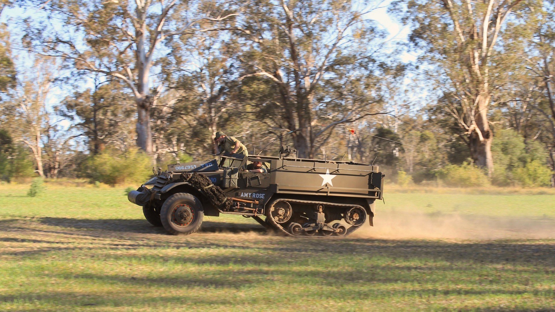 伦纳德关键19分接管比赛，马刺火力全开粉碎北京队