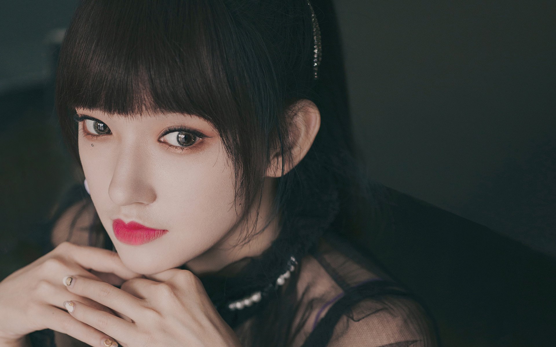 双重赛道，当F1方向盘遭遇地缘政治的急转弯